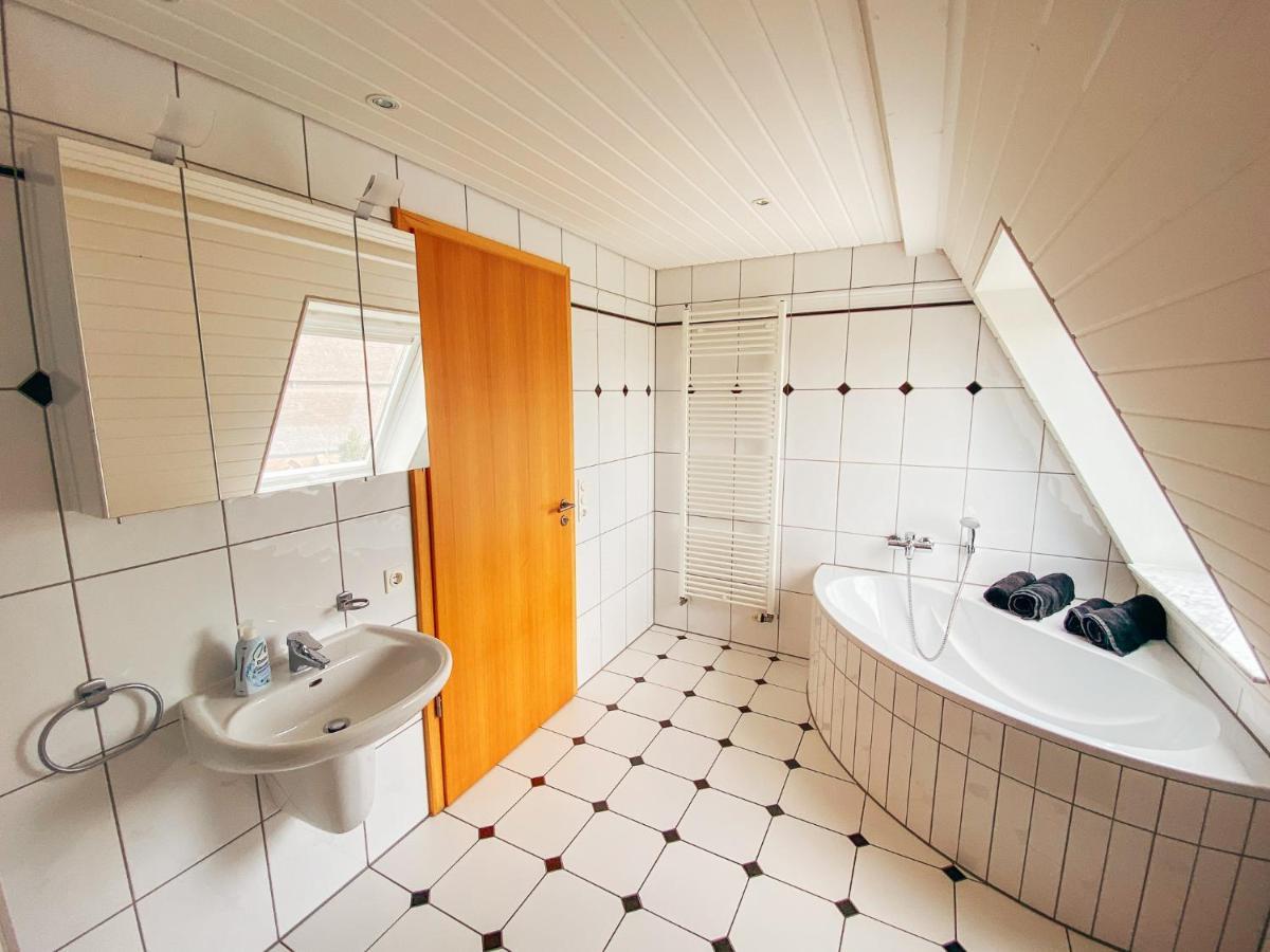 Rheinloft 3 - Grosse Giebelwohnung Mit Dachterrassen An Der Rheinpromenade Emmerich Exterior photo